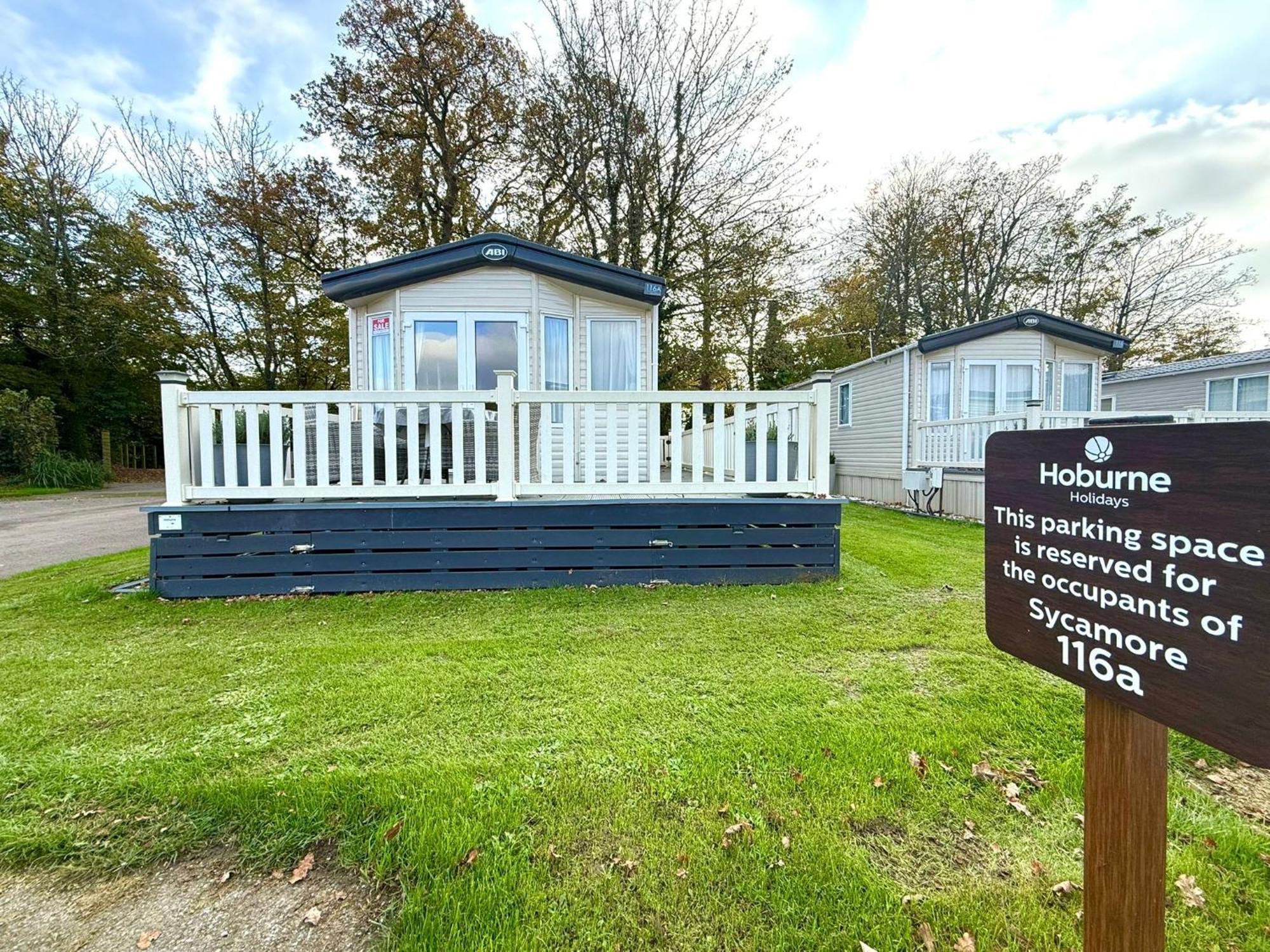 Forest Beach Bashley Park Sway Exterior photo